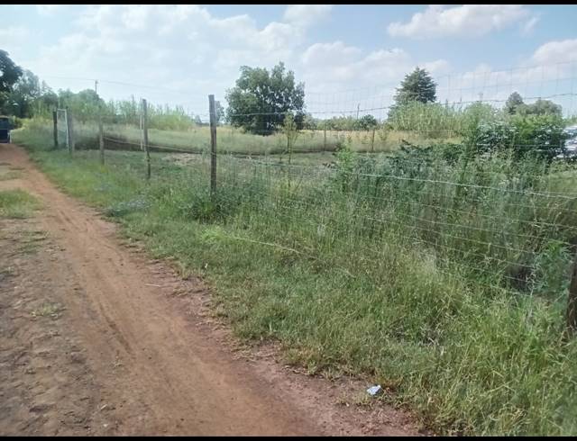1,325M² VACANT LAND FOR SALE IN KOOKRUS